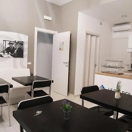 Le Due Sicilie לינה וארוחת בוקר 4*